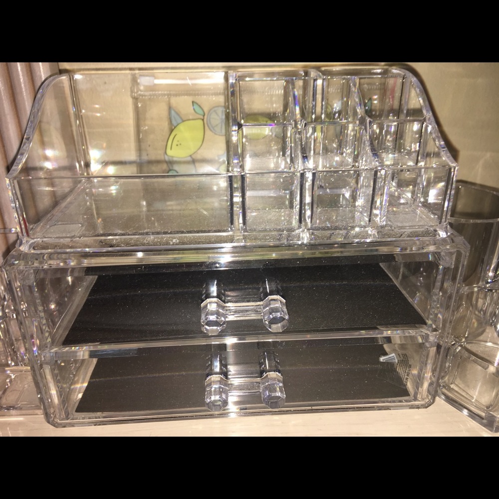 Makeup Holder - image 2